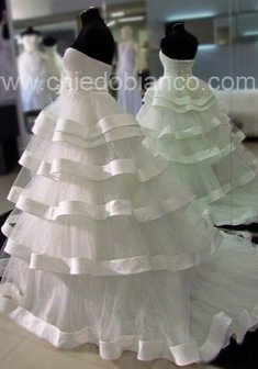 Свадебное платье C55623. С пышной юбкой, длинное со шлейфом.