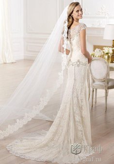 Свадебное платье Г56004. С прямой юбкой, длинное со шлейфом.