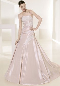 Свадебное платье К56193. А-силуэт, длинное со шлейфом.